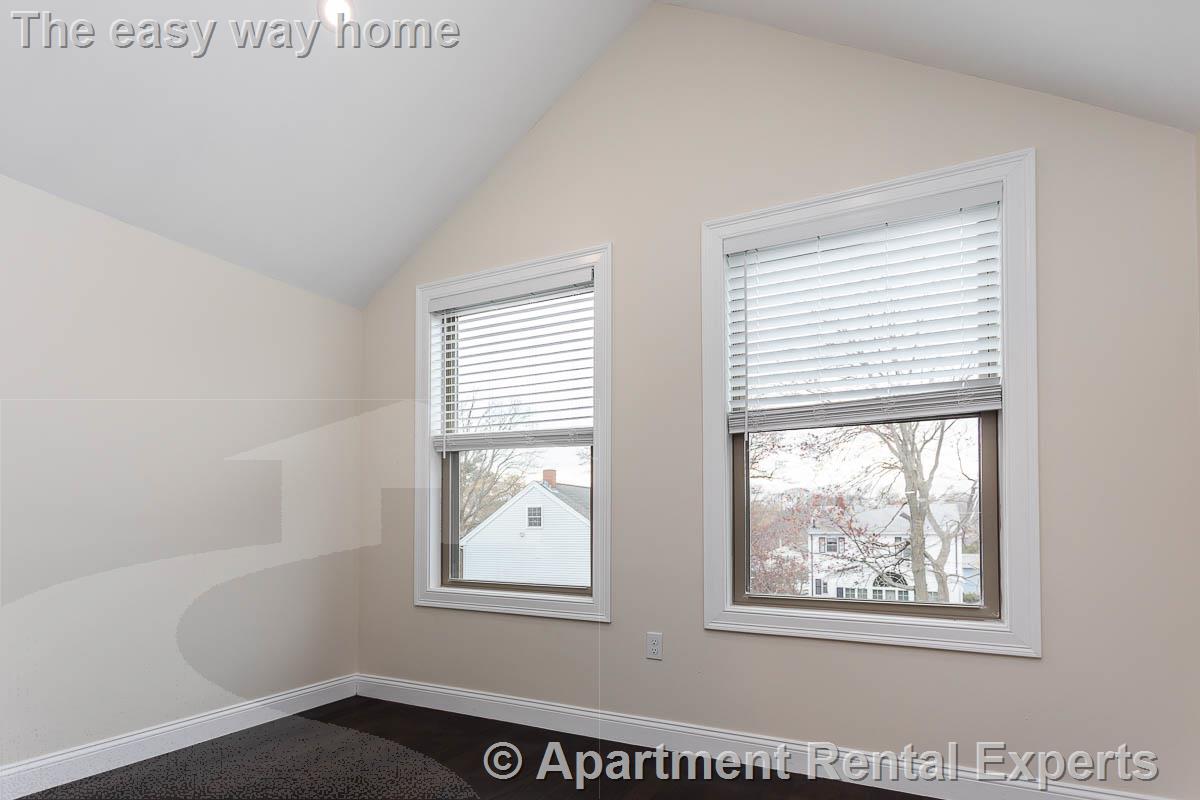 5 bed, 4+ bath apartment for rent at 476 Fulton St, Medford Square — photo 24 of 31