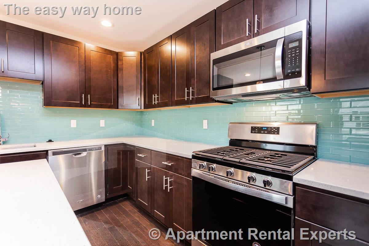 5 bed, 4+ bath apartment for rent at 476 Fulton St, Medford Square — photo 10 of 31