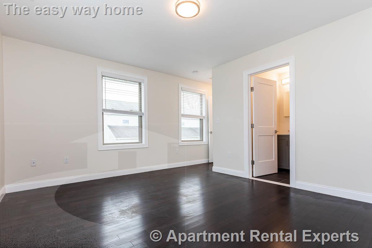5 bed, 4+ bath apartment for rent at 476 Fulton St, Medford Square — photo 26 of 31