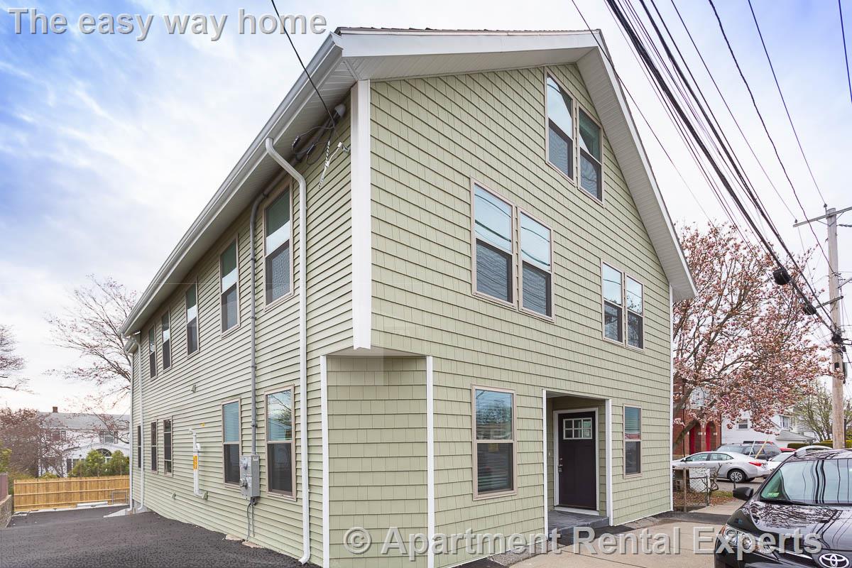 5 bed, 4+ bath apartment for rent at 476 Fulton St, Medford Square