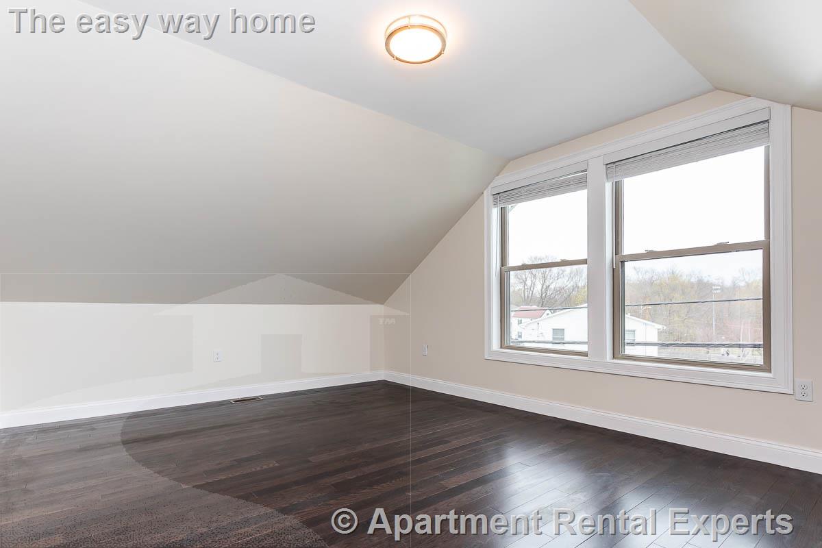 5 bed, 4+ bath apartment for rent at 476 Fulton St, Medford Square — photo 28 of 31