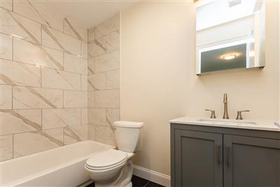 5 bed, 4.5 bath apartment for rent at 476 Fulton St Unit 2, Medford — photo 22 of 31