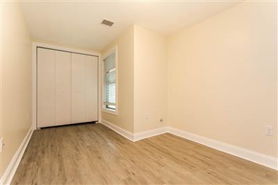 5 bed, 4.5 bath apartment for rent at 476 Fulton St Unit 2, Medford — photo 20 of 31