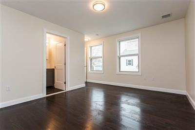 5 bed, 4.5 bath apartment for rent at 476 Fulton St Unit 2, Medford — photo 23 of 31