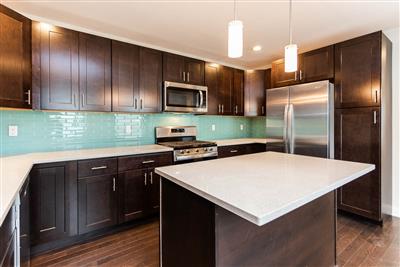 5 bed, 4.5 bath apartment for rent at 476 Fulton St Unit 2, Medford