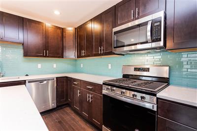 5 bed, 4.5 bath apartment for rent at 476 Fulton St Unit 2, Medford — photo 10 of 31