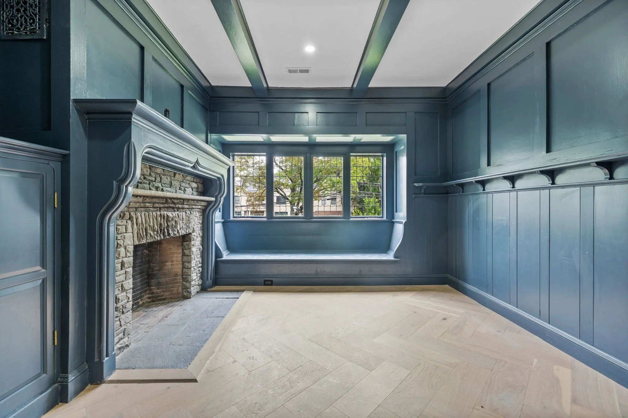 8+ bed, 4+ bath apartment for rent at 476 Heath St Unit 1, Chestnut Hill — photo 2 of 17