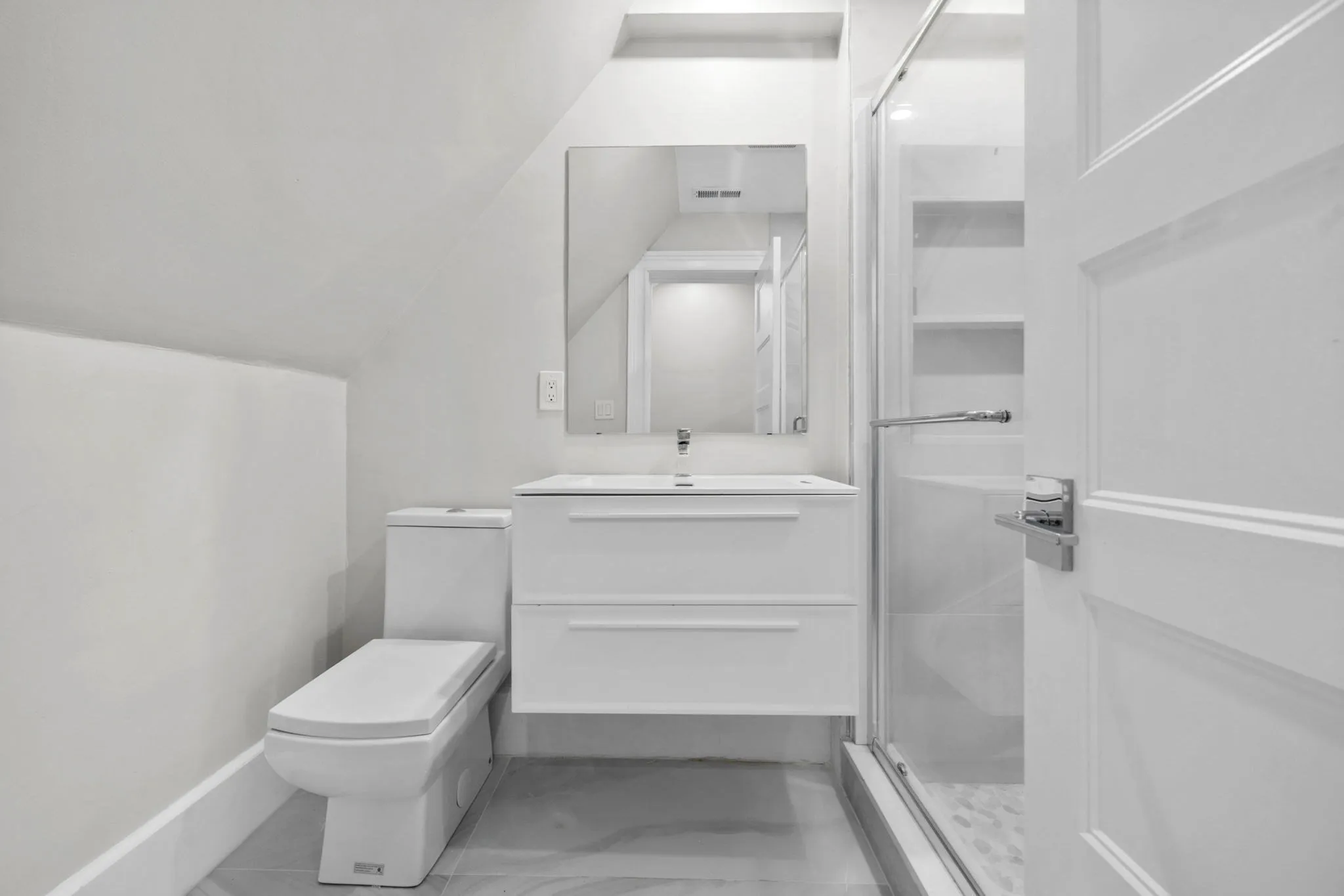 8+ bed, 4+ bath apartment for rent at 476 Heath St Unit 1, Chestnut Hill — photo 16 of 17