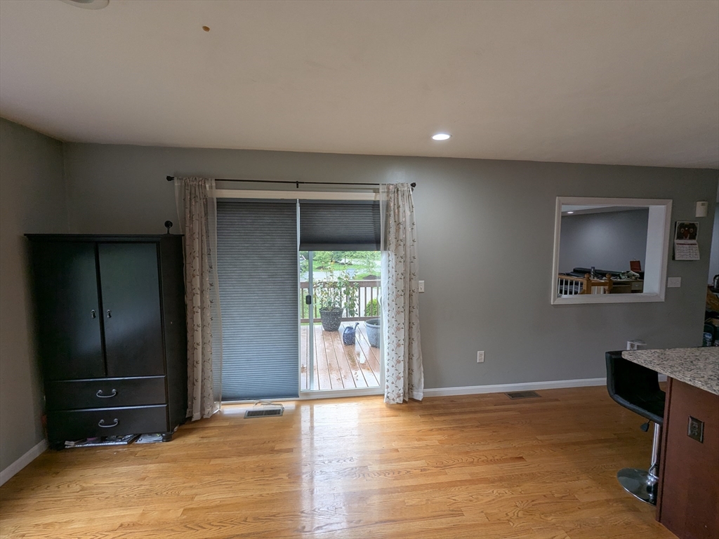 2 bed, 2 bath apartment for rent at 477 America Blvd Unit 477, Ashland — photo 20 of 27