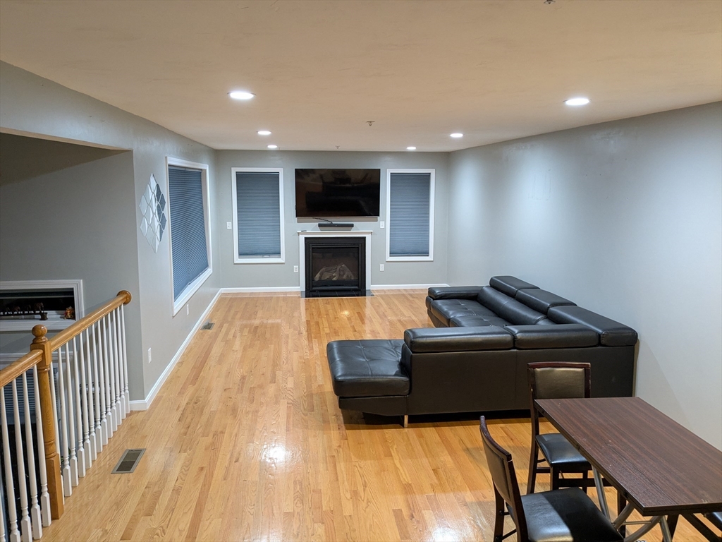 2 bed, 2 bath apartment for rent at 477 America Blvd Unit 477, Ashland — photo 4 of 27