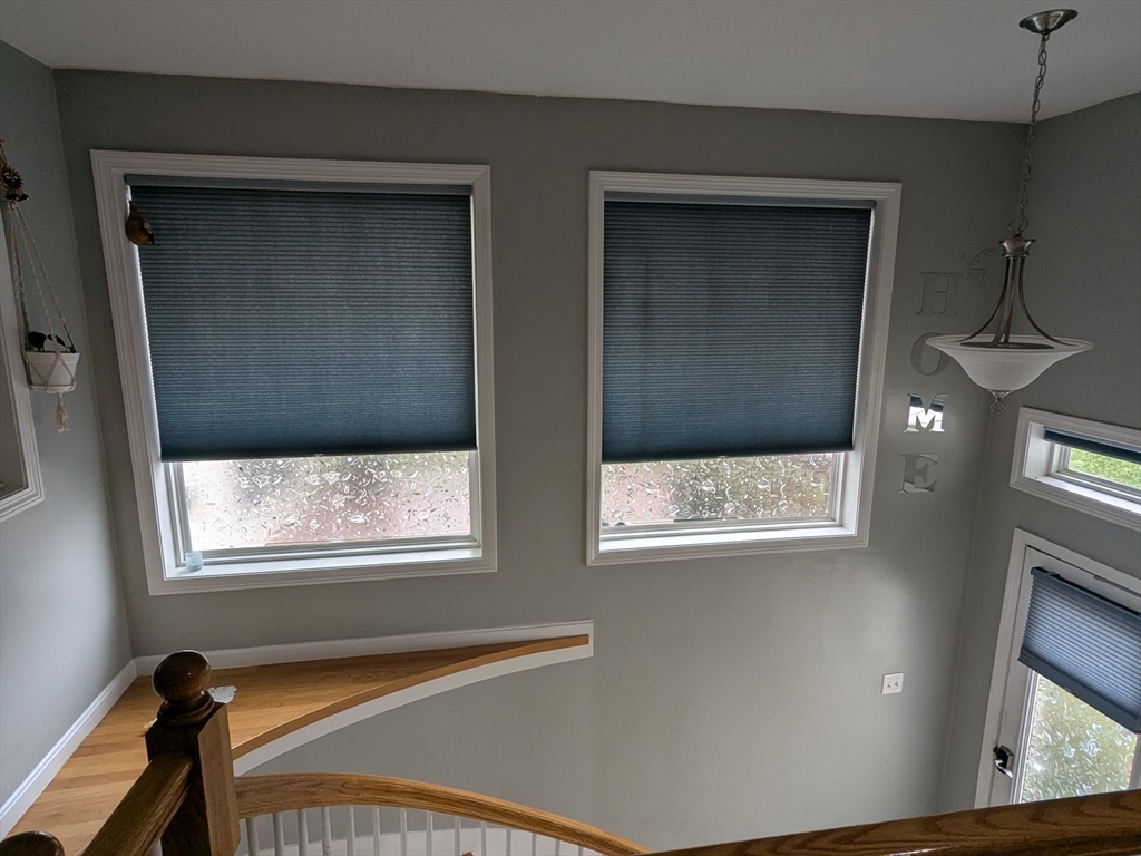 2 bed, 2 bath apartment for rent at 477 America Blvd Unit 477, Ashland — photo 3 of 27