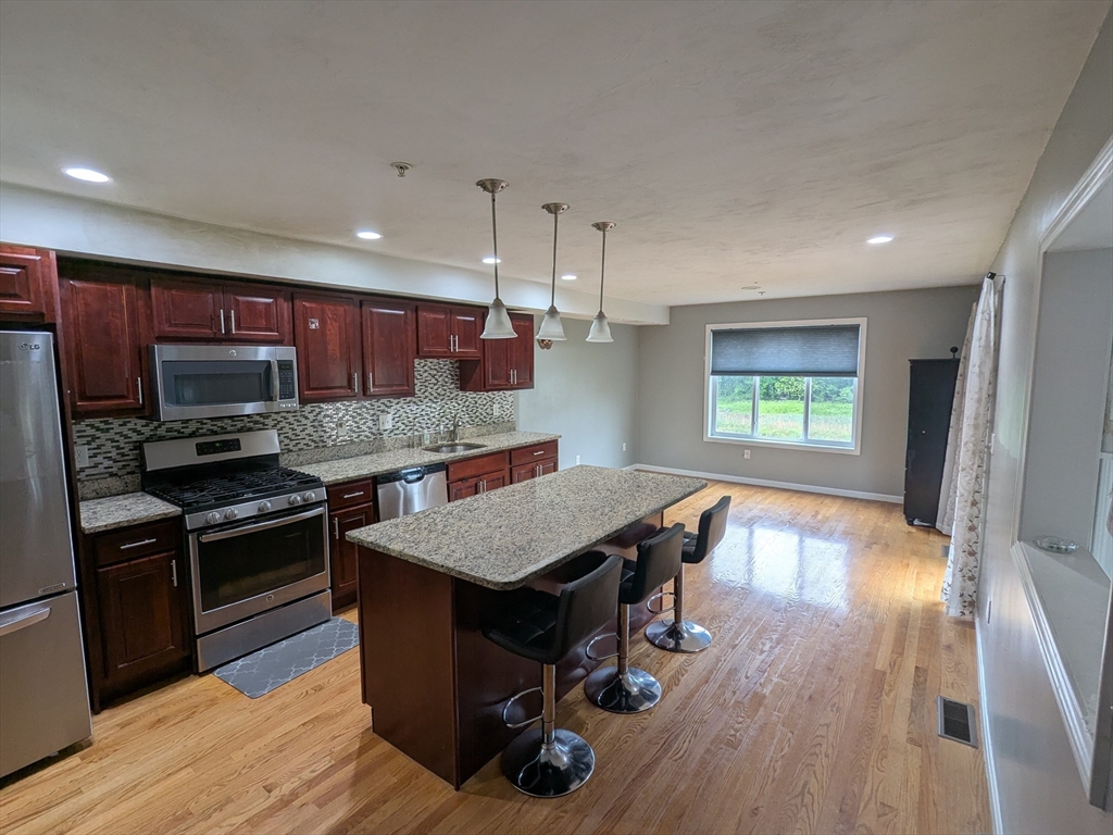 2 bed, 2 bath apartment for rent at 477 America Blvd Unit 477, Ashland — photo 8 of 27