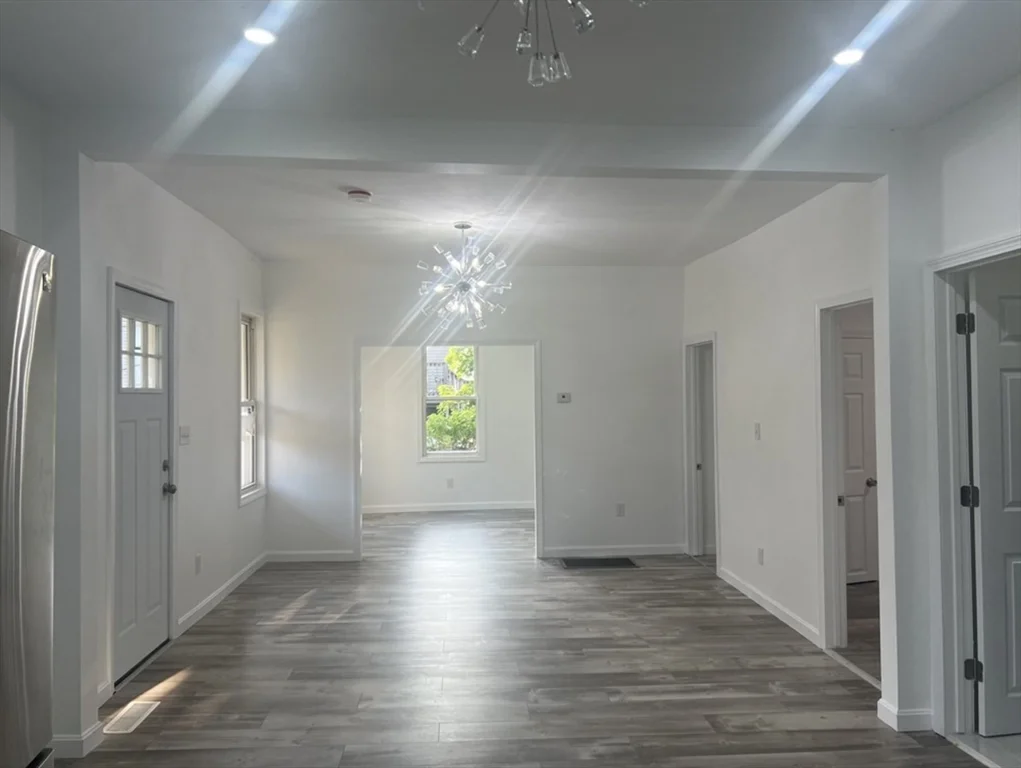 3 bed, 1 bath apartment for rent at 477 Hilldale Ave Unit 1, Haverhill — photo 5 of 7