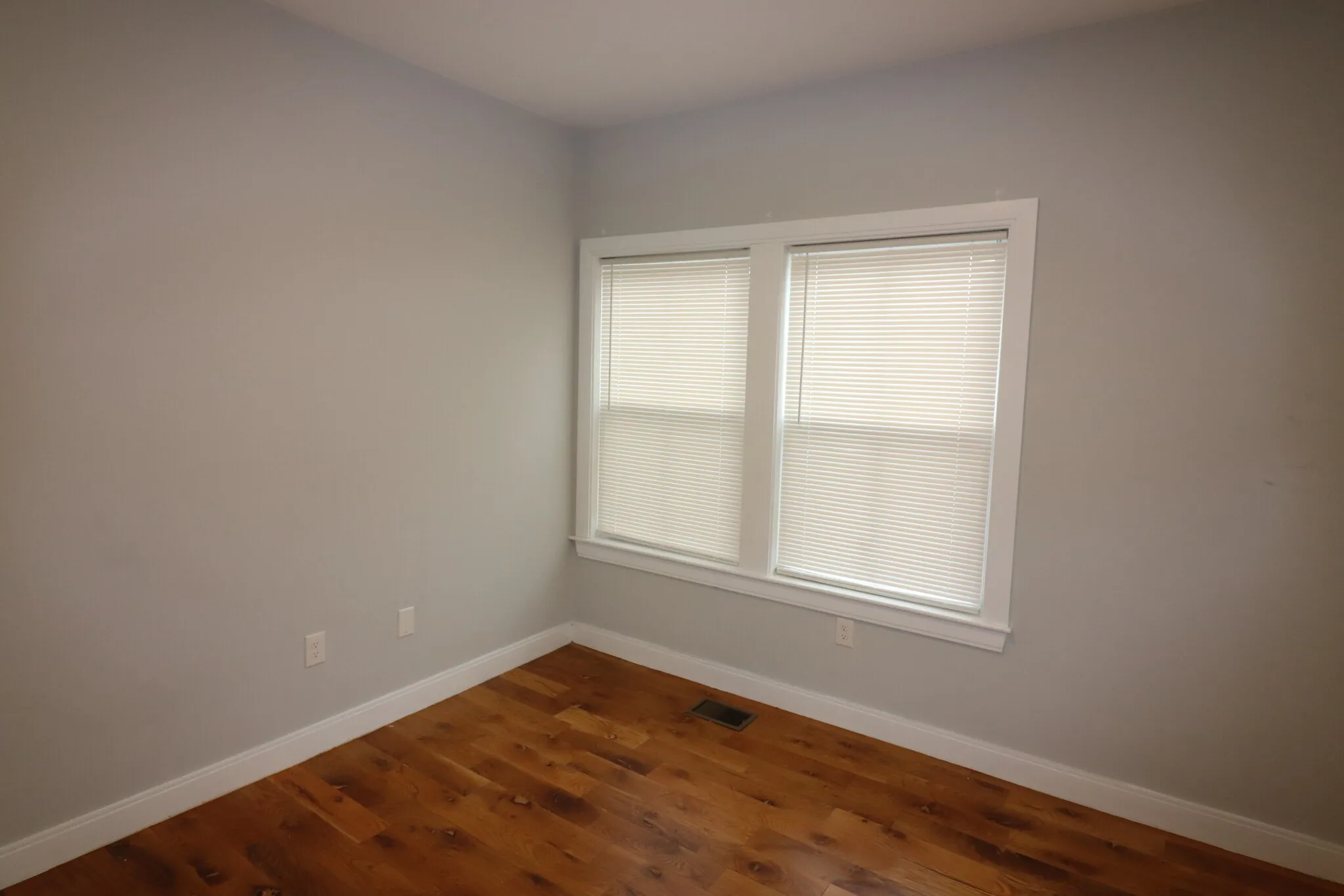 1.5 bed, 1 bath apartment for rent at 477 Meridian St Unit 4, East Boston — photo 5 of 8