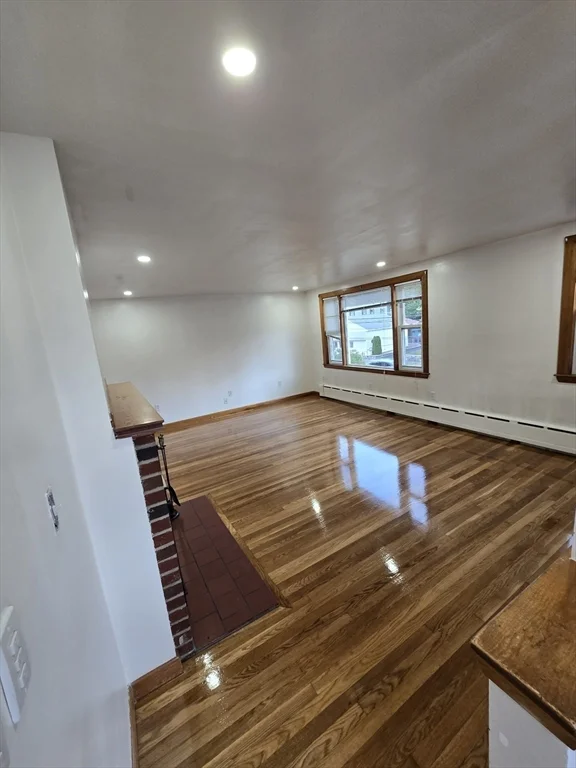 2 bed, 1 bath apartment for rent at 478 Central St Unit 2, Saugus — photo 2 of 10