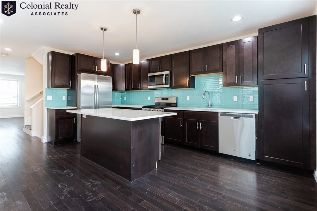 4 bed, 4.5 bath apartment for rent at 478 Fulton St Unit 478, Medford — photo 7 of 41