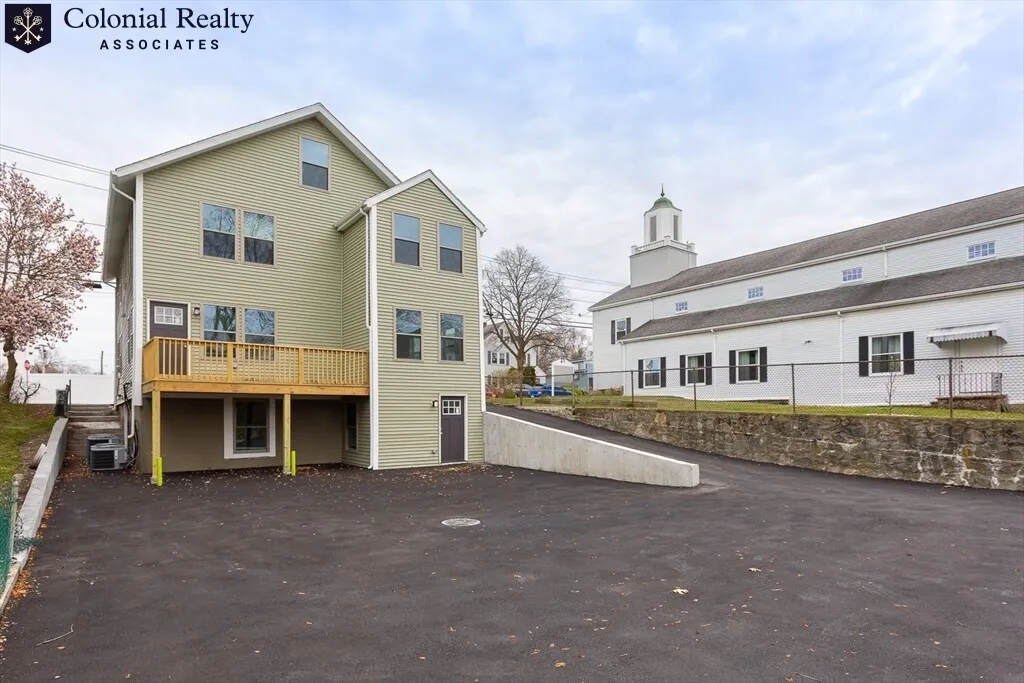 4 bed, 4.5 bath apartment for rent at 478 Fulton St Unit 478, Medford — photo 37 of 41