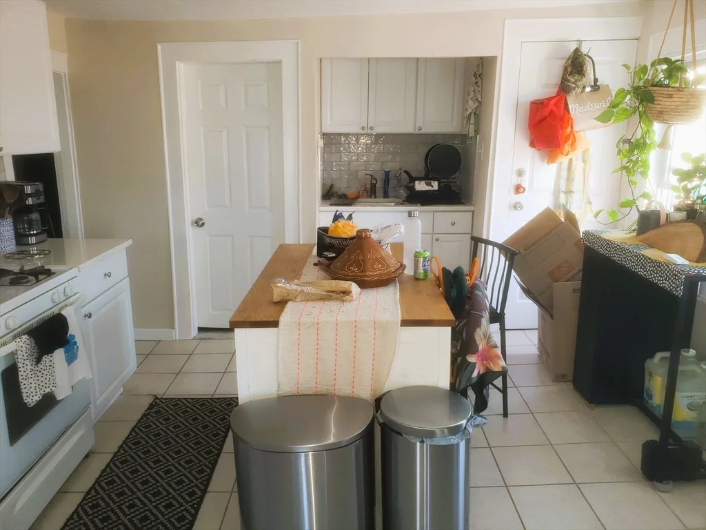 2 bed, 1 bath apartment for rent at 478 Medford St Unit 3, Somerville — photo 15 of 27