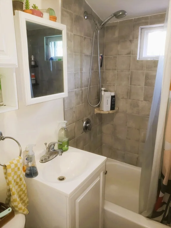 2 bed, 1 bath apartment for rent at 478 Medford St Unit 3, Somerville — photo 21 of 27