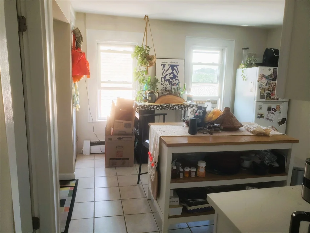 2 bed, 1 bath apartment for rent at 478 Medford St Unit 3, Somerville — photo 12 of 27