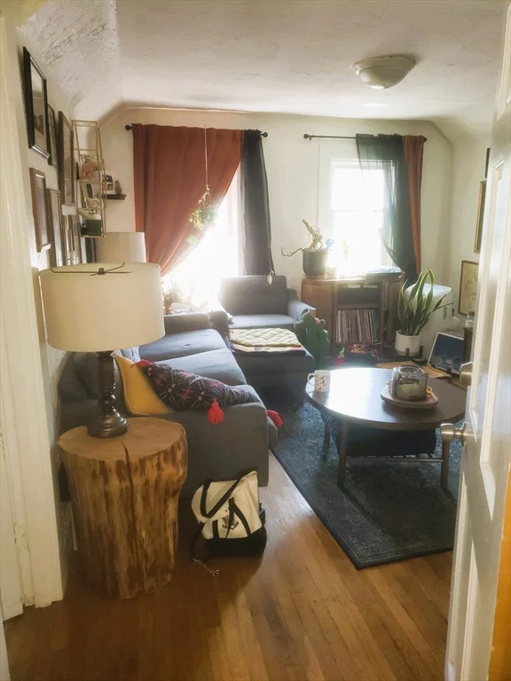 2 bed, 1 bath apartment for rent at 478 Medford St Unit 3, Somerville — photo 2 of 27