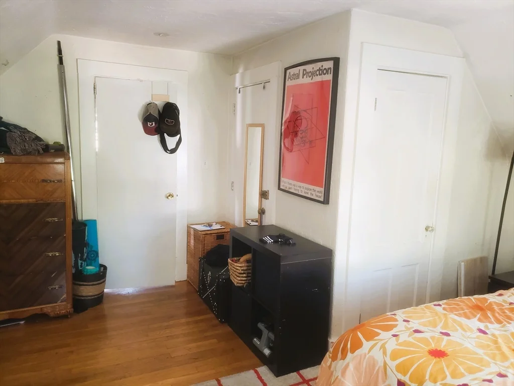 2 bed, 1 bath apartment for rent at 478 Medford St Unit 3, Somerville — photo 8 of 27