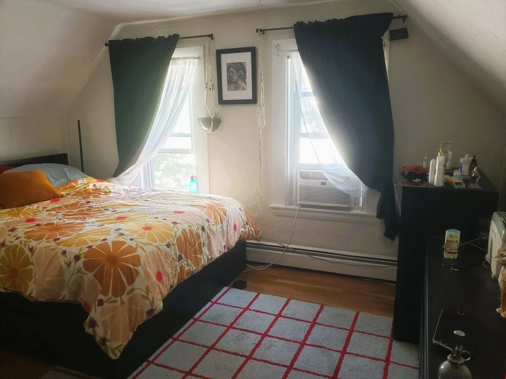 2 bed, 1 bath apartment for rent at 478 Medford St Unit 3, Somerville — photo 6 of 27