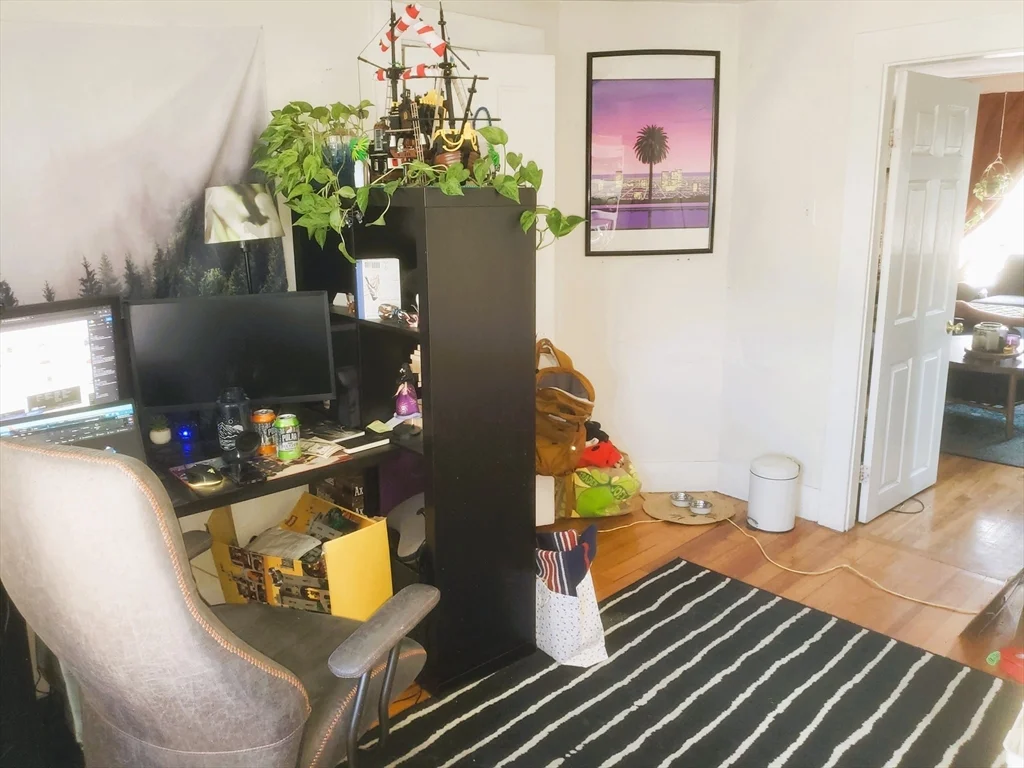 2 bed, 1 bath apartment for rent at 478 Medford St Unit 3, Somerville — photo 11 of 27