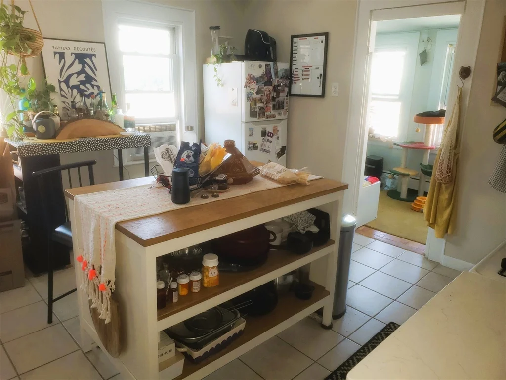2 bed, 1 bath apartment for rent at 478 Medford St Unit 3, Somerville — photo 13 of 27