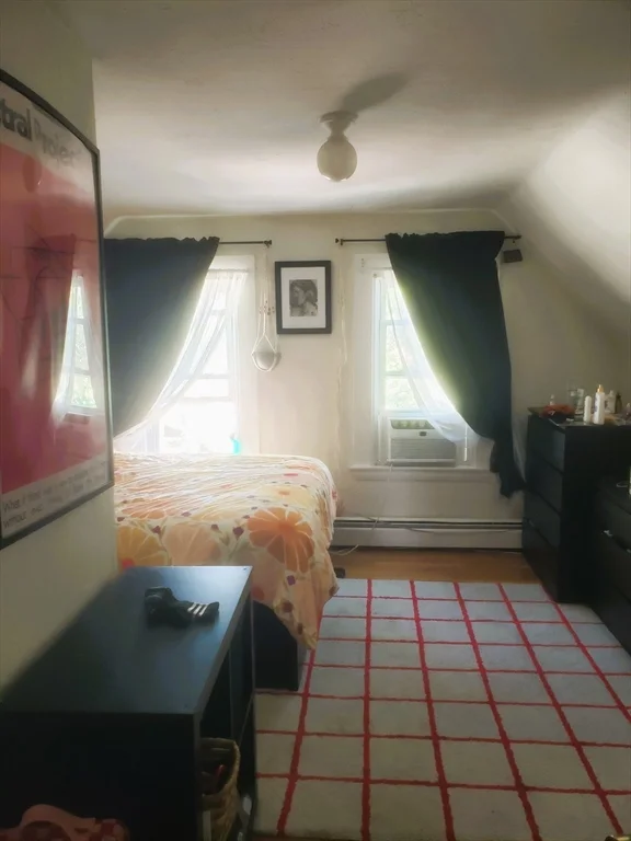 2 bed, 1 bath apartment for rent at 478 Medford St Unit 3, Somerville — photo 5 of 27