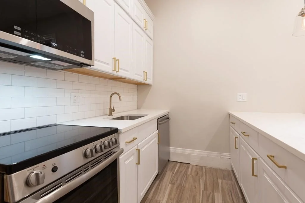 2 bed, 1 bath apartment for rent at 479 Beacon St Unit 12, Back Bay — photo 2 of 11
