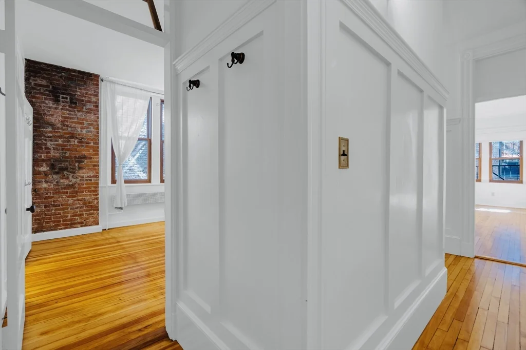 2 bed, 1 bath apartment for rent at 479 Beacon St Unit 32, Back Bay — photo 9 of 13
