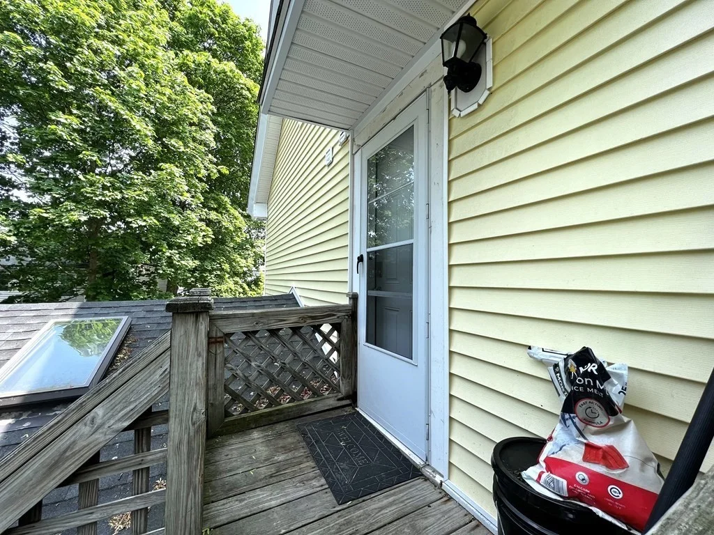 2 bed, 1 bath apartment for rent at 479 High St Unit 2, Dedham — photo 16 of 17
