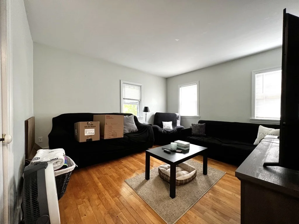 2 bed, 1 bath apartment for rent at 479 High St Unit 2, Dedham — photo 2 of 17