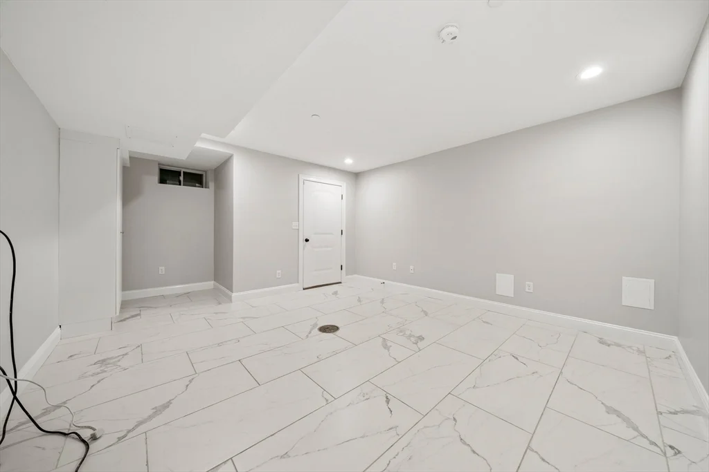 2 bed, 3 bath apartment for rent at 479 Sherman St Unit 4, Canton — photo 15 of 18