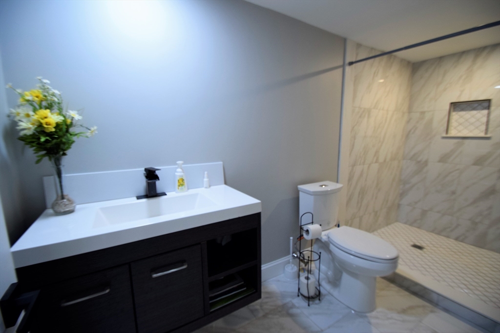 4 bed, 3 bath apartment for rent at 479 Westfield St, Precinct One/Upper Dedham — photo 21 of 28