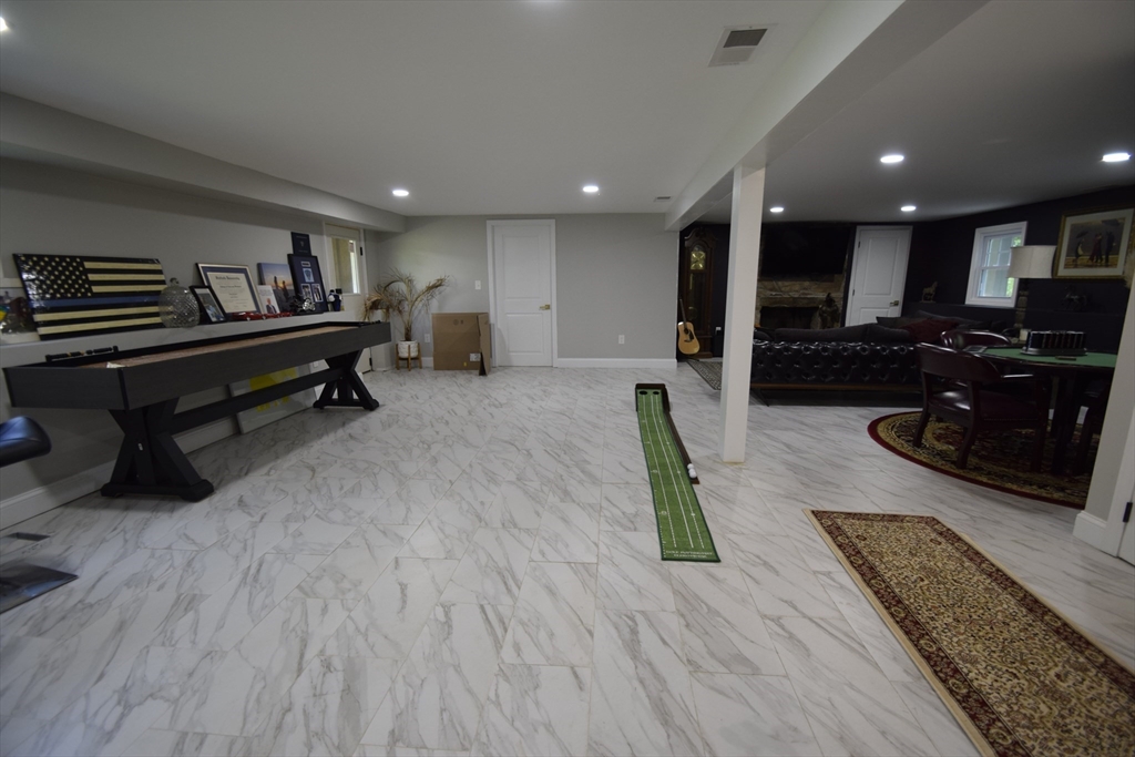 4 bed, 3 bath apartment for rent at 479 Westfield St, Precinct One/Upper Dedham — photo 24 of 28