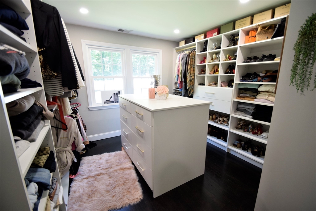 4 bed, 3 bath apartment for rent at 479 Westfield St Unit 1, Dedham — photo 15 of 28