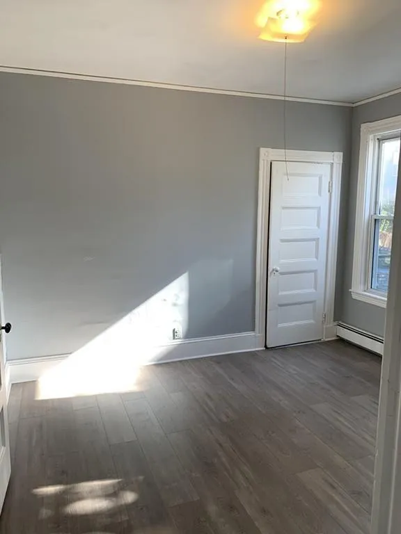 3 bed, 1 bath apartment for rent at 47A Creighton St Unit 1, Jamaica Plain — photo 2 of 4