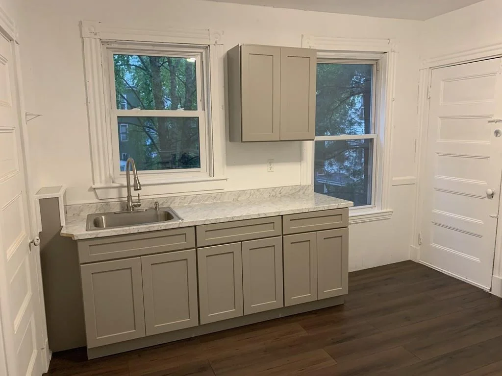 3 bed, 1 bath apartment for rent at 47A Creighton St Unit 2, Jamaica Plain — photo 3 of 8