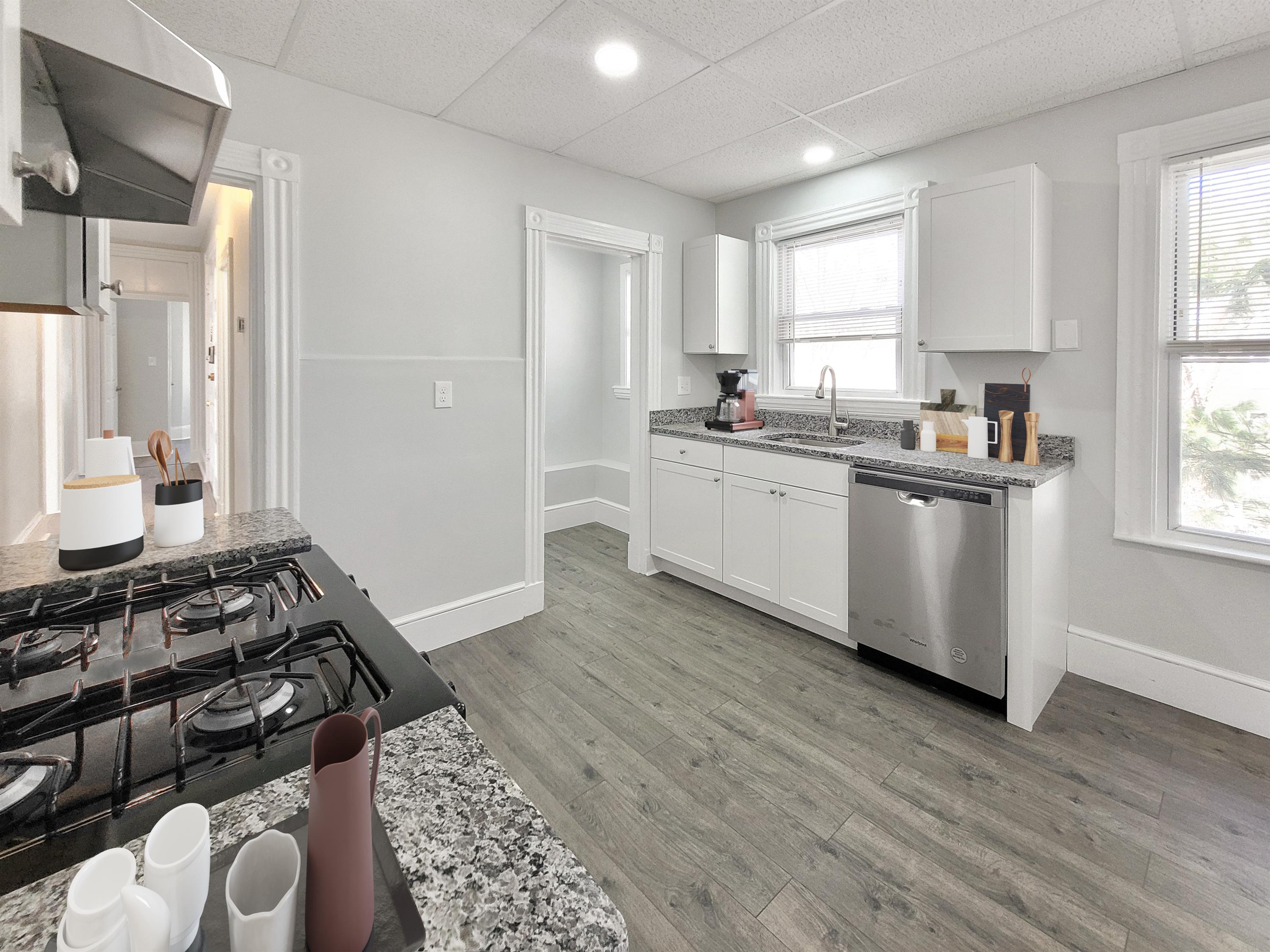 3 bed, 1 bath apartment for rent at 47A Creighton St Unit 3, Jamaica Plain — photo 2 of 7