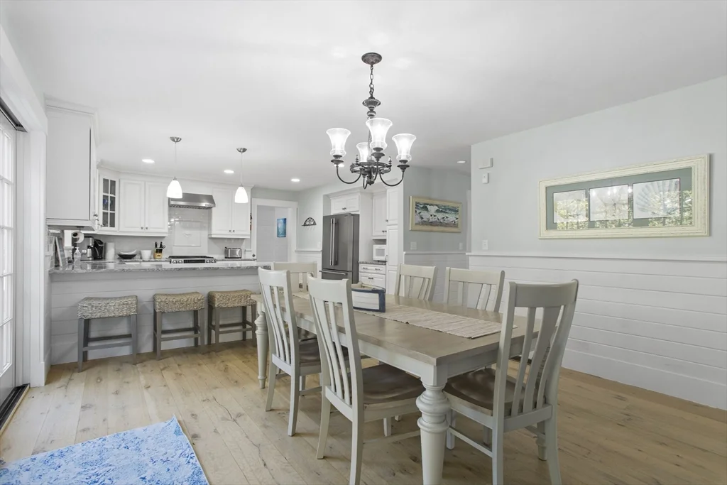 6 bed, 4+ bath apartment for rent at 47a West Chester St, Nantucket — photo 5 of 17