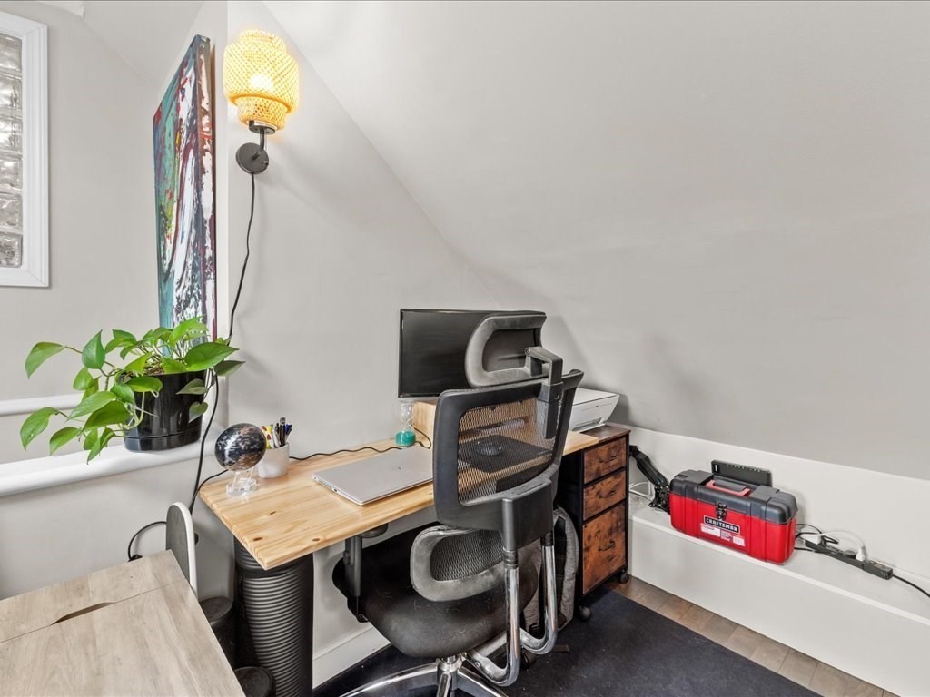 1 bed, 1 bath apartment for rent at 47R Jamaica St Unit 3, Jamaica Plain — photo 5 of 18