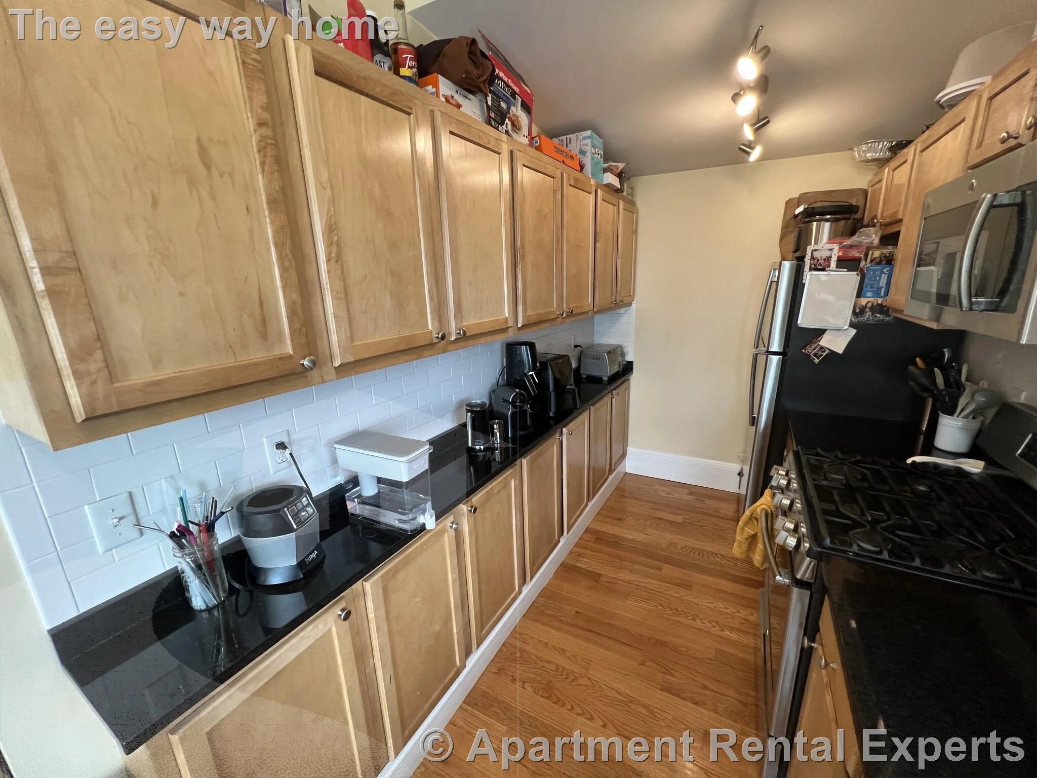 4 bed, 1 bath apartment for rent at 48-50 Lowell St Unit 2, Porter Square — photo 9 of 18