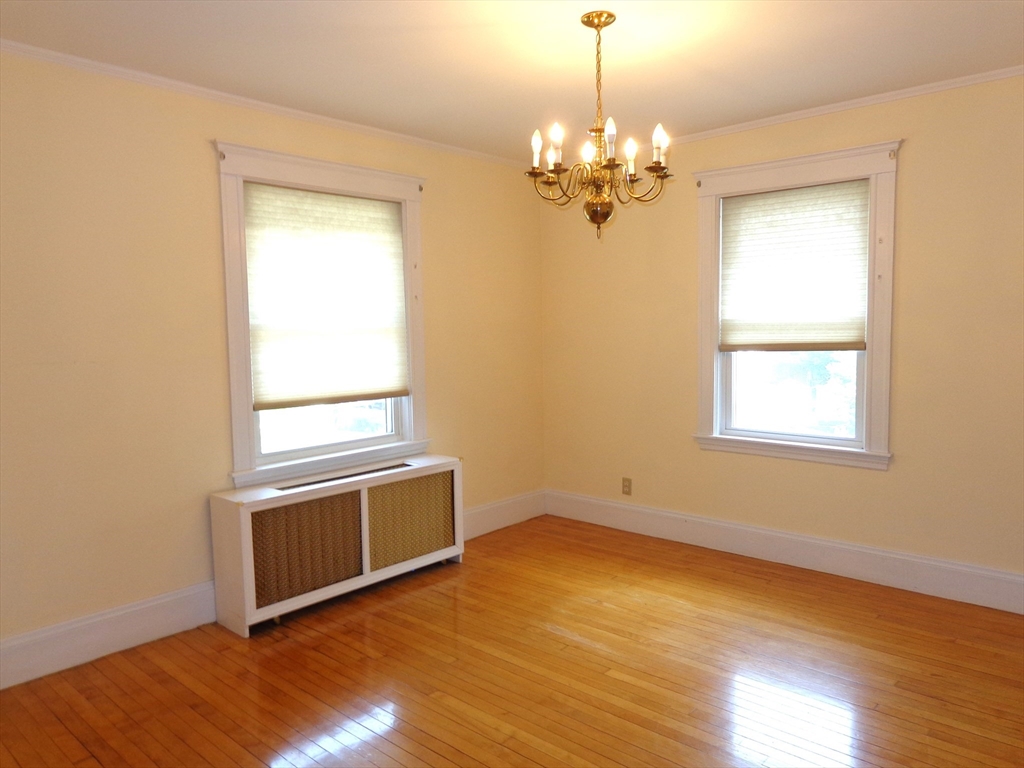 4 bed, 2 bath apartment for rent at 48-50 Townsend Rd Unit 50, Belmont — photo 3 of 23