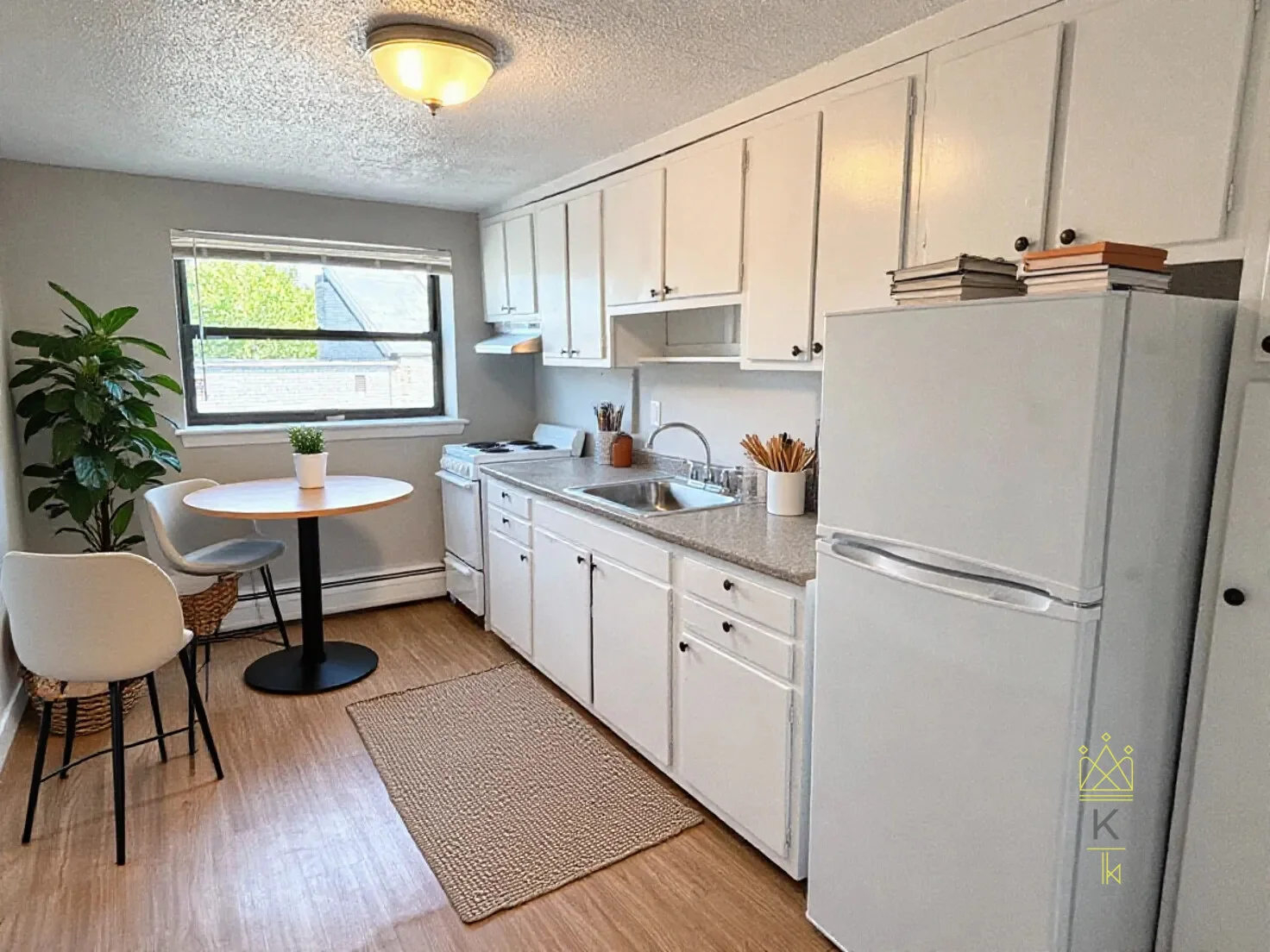 1 bed, 1 bath apartment for rent at 48 A Harvard Ave Unit 3, Harvard Avenue — photo 3 of 6