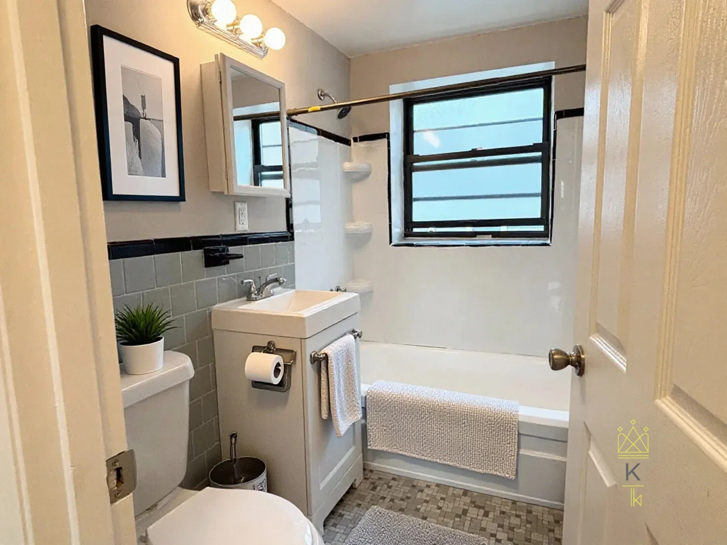 1 bed, 1 bath apartment for rent at 48 A Harvard Ave Unit 3, Harvard Avenue — photo 4 of 6