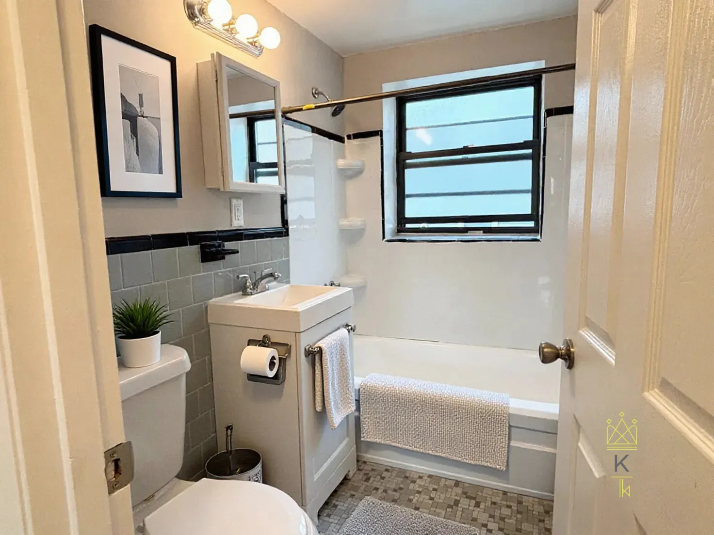 1 bed, 1 bath apartment for rent at 48 A Harvard Ave Unit 4, Harvard Avenue — photo 4 of 6