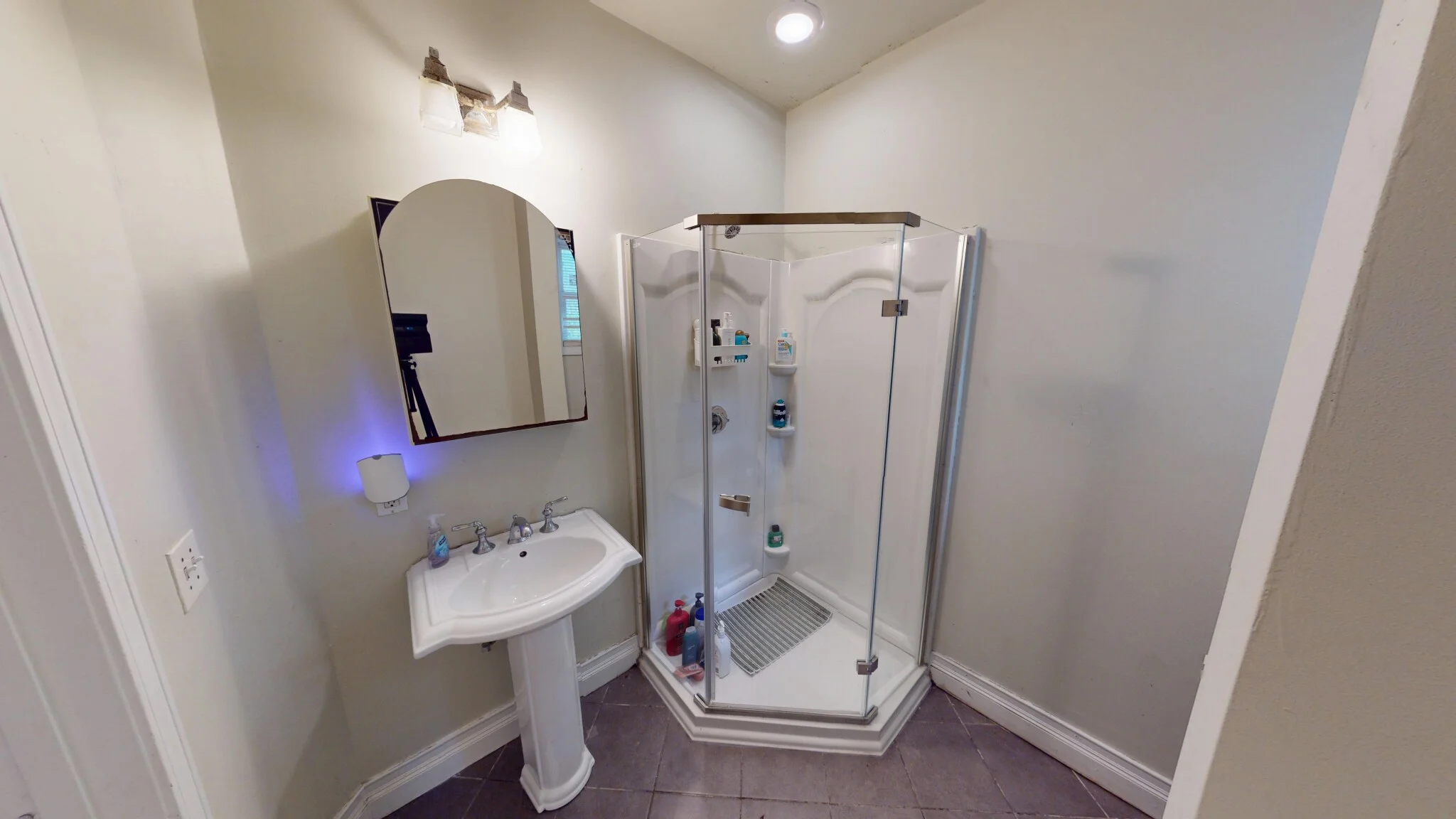 8+ bed, 2.5 bath apartment for rent at 48 Alleghany St Unit 48, Mission Hill — photo 18 of 42