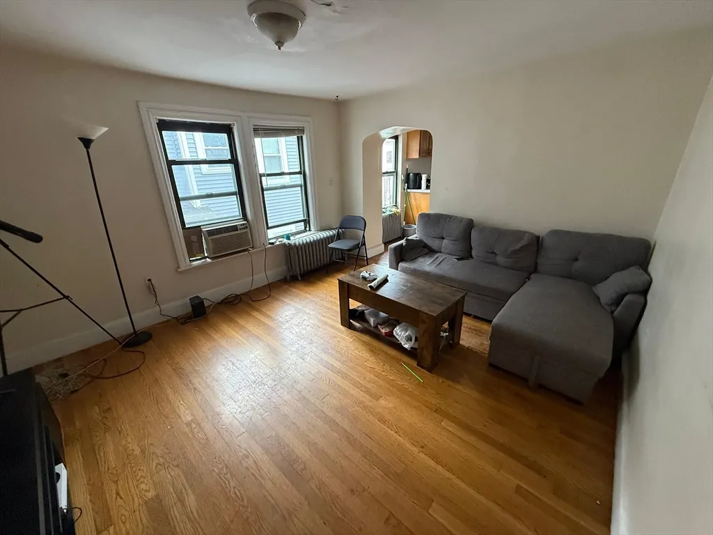 4 bed, 2 bath apartment for rent at 48 Allston St Unit 2, Allston — photo 31 of 32